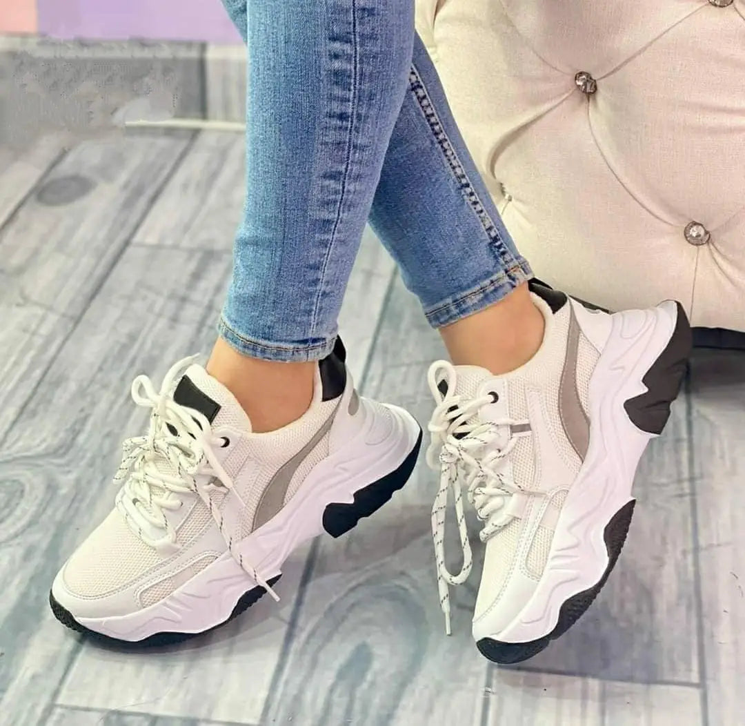 Tenis Beige Suela Alta